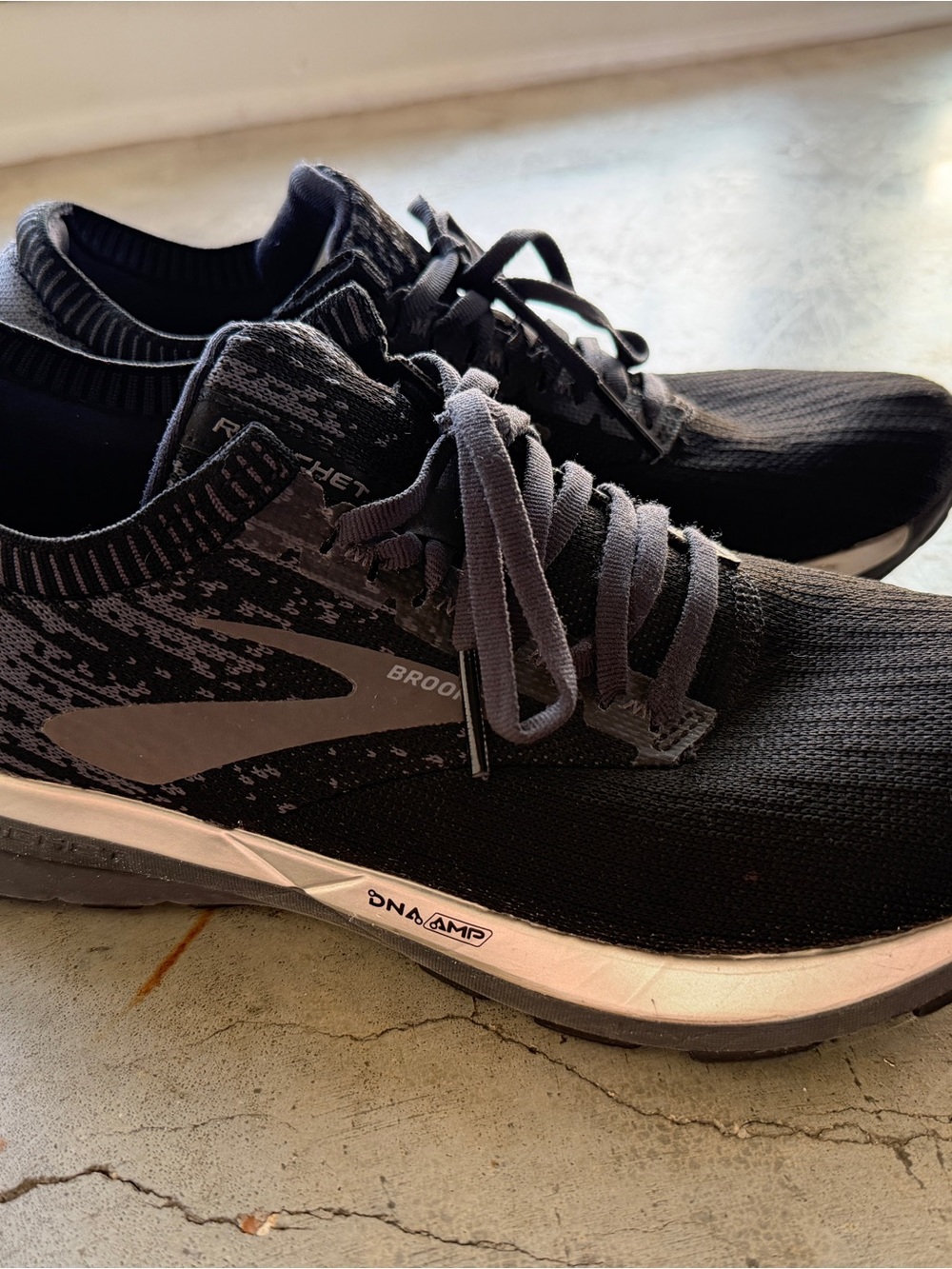 Brooks Ricochet DNA AMP Running Shoes Men’s 10.5 Black Gray